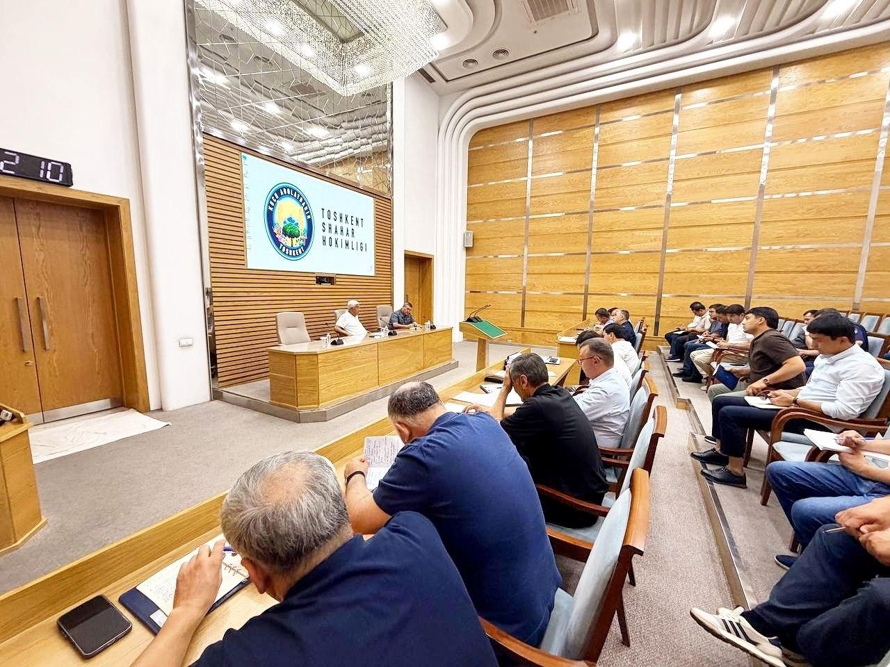 Қурбон ҳайити байрами ва дам олиш кунларида коммунал хизматлар барқарор ишлашини таъминлаш масалалари муҳокама қилинди